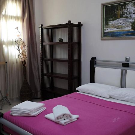 Irenes Apartment Kallithea  المظهر الخارجي الصورة
